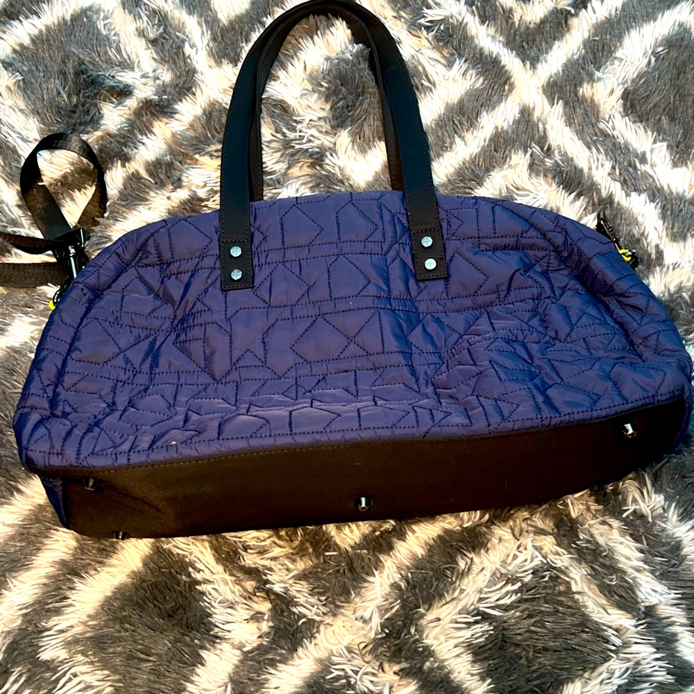 dl+activ Zippered Quilted Bag with Shoulder Strap Navy Blue EUC